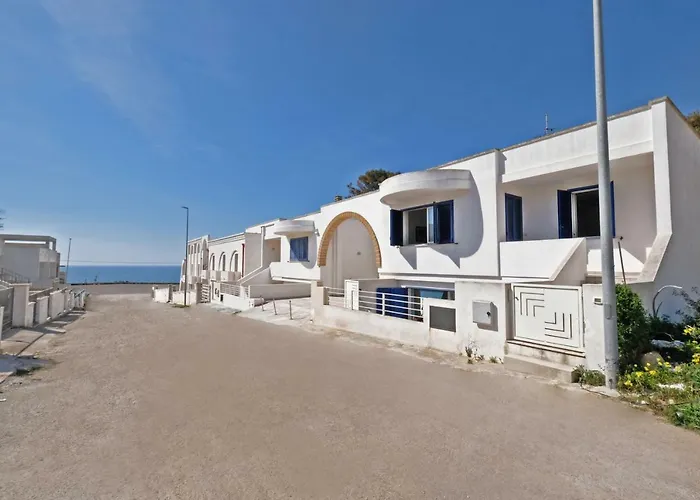 De Finibus Terrae 레우카